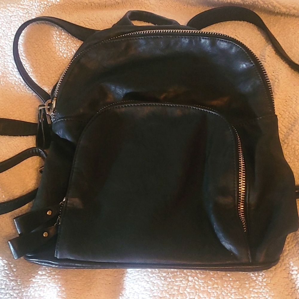 Black backpack med/lrge